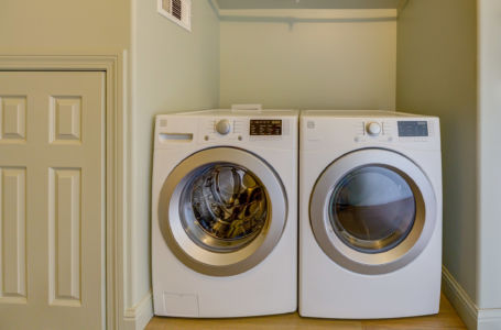 1123 Washington Street Apartment A High-Tech Laundry